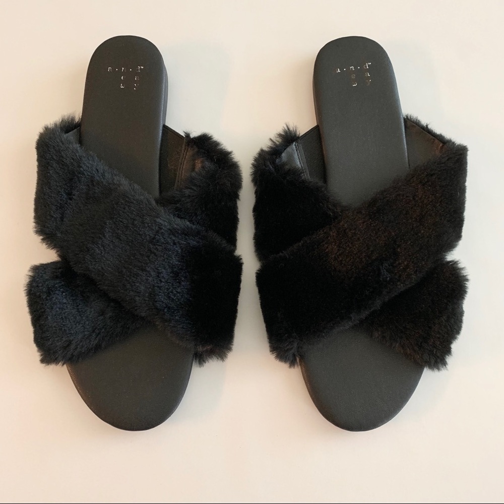 Black A New Day Faux Fur Sandals size 10